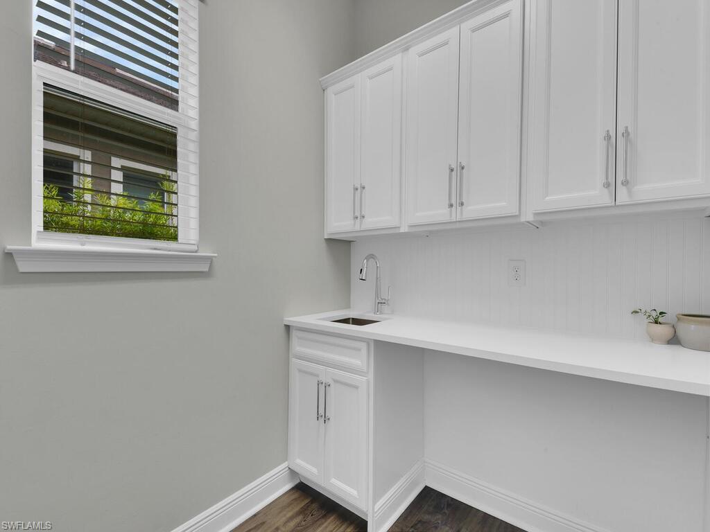 COMPASS LANDING - Residential