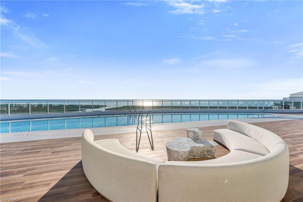 KALEA BAY TOWER 100 - Residential