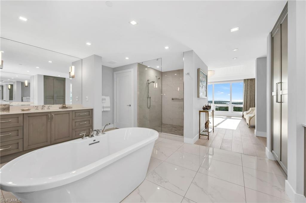 KALEA BAY TOWER 100 - Residential