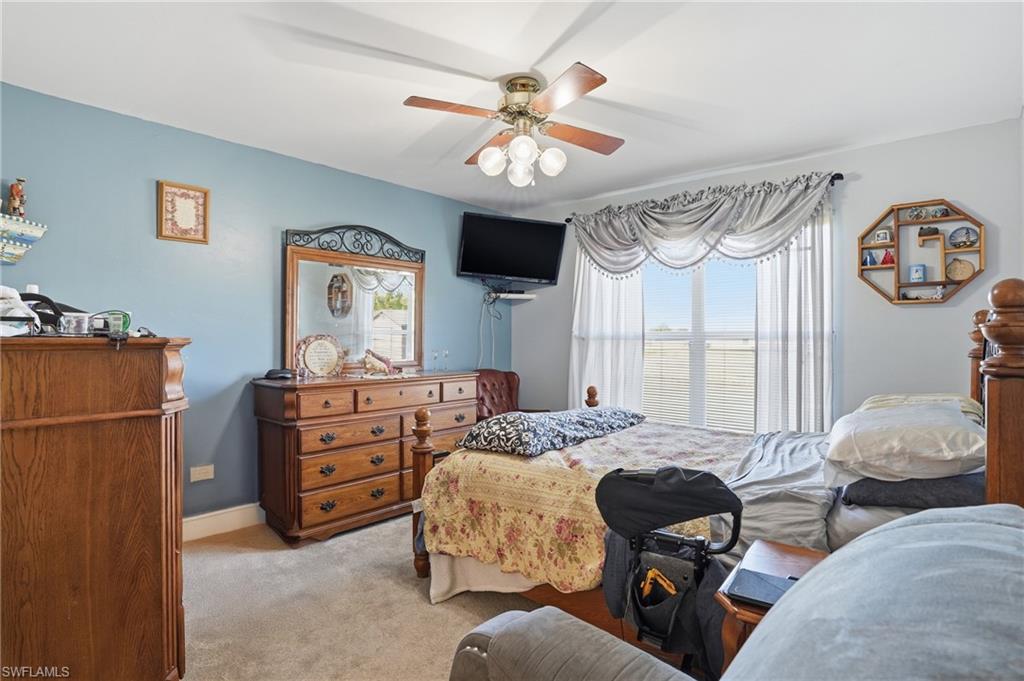 MIRROR LAKES - Residential