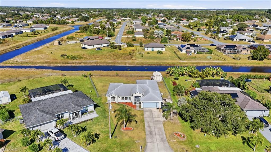 MIRROR LAKES - Residential