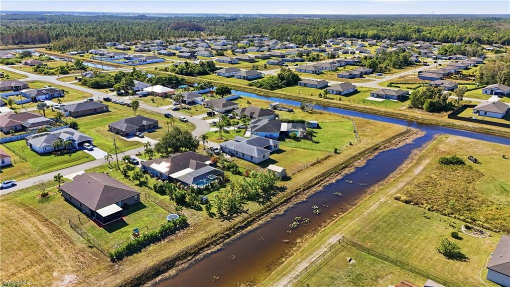 MIRROR LAKES - Residential