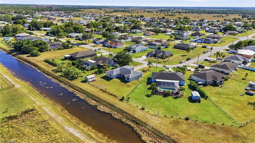 MIRROR LAKES - Residential