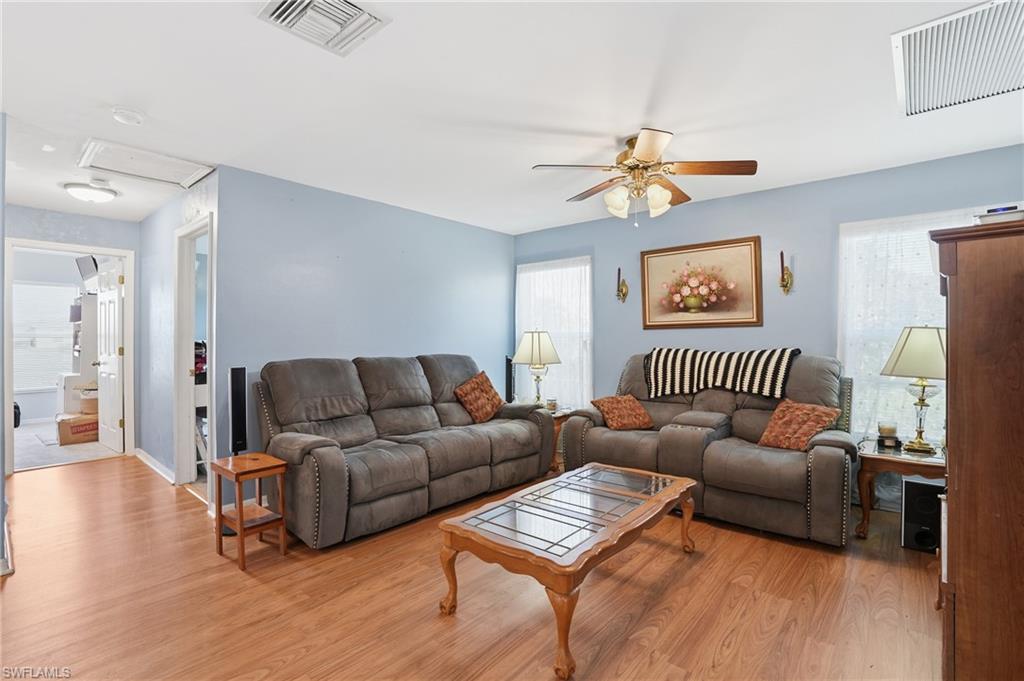 MIRROR LAKES - Residential