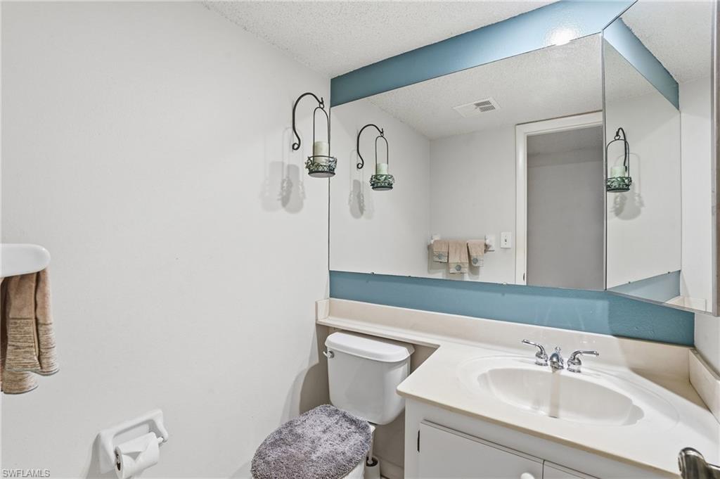 PARKWOODS TOWNHOUSE COMMUNITY - Residential