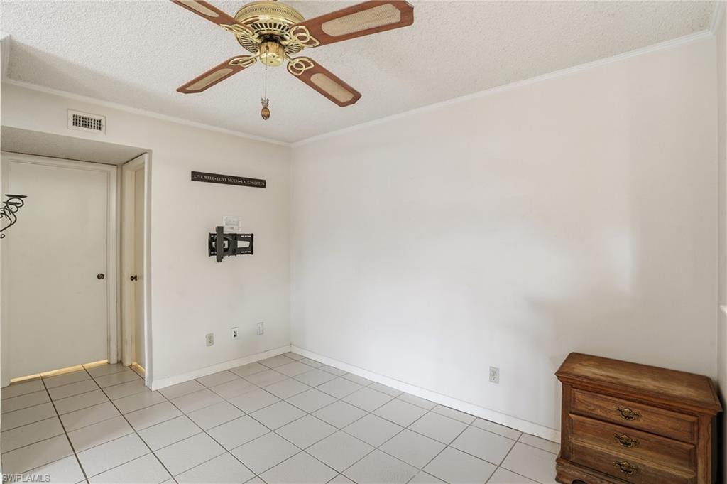 PARKWOODS TOWNHOUSE COMMUNITY - Residential