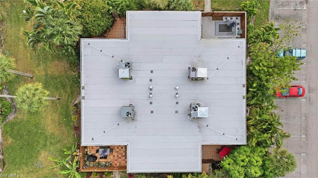 PARKWOODS TOWNHOUSE COMMUNITY - Residential