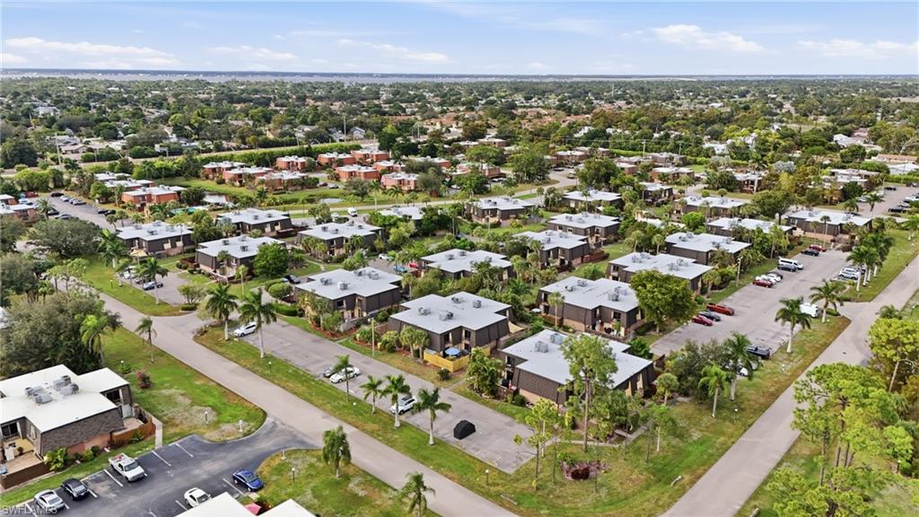 PARKWOODS TOWNHOUSE COMMUNITY - Residential