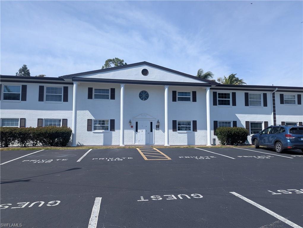 FOXMOOR CONDO - Residential