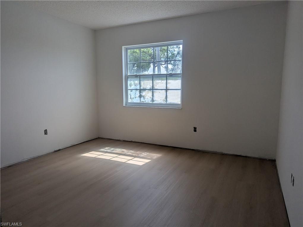 FOXMOOR CONDO - Residential