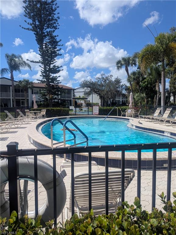 FOXMOOR CONDO - Residential