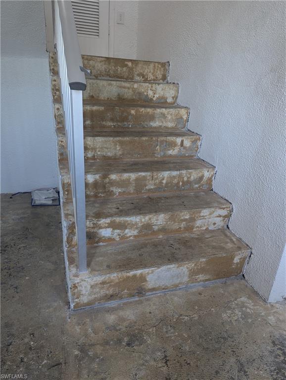 FOXMOOR CONDO - Residential