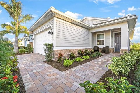 16802 Seasons Coast DR BONITA SPRINGS FL 34135