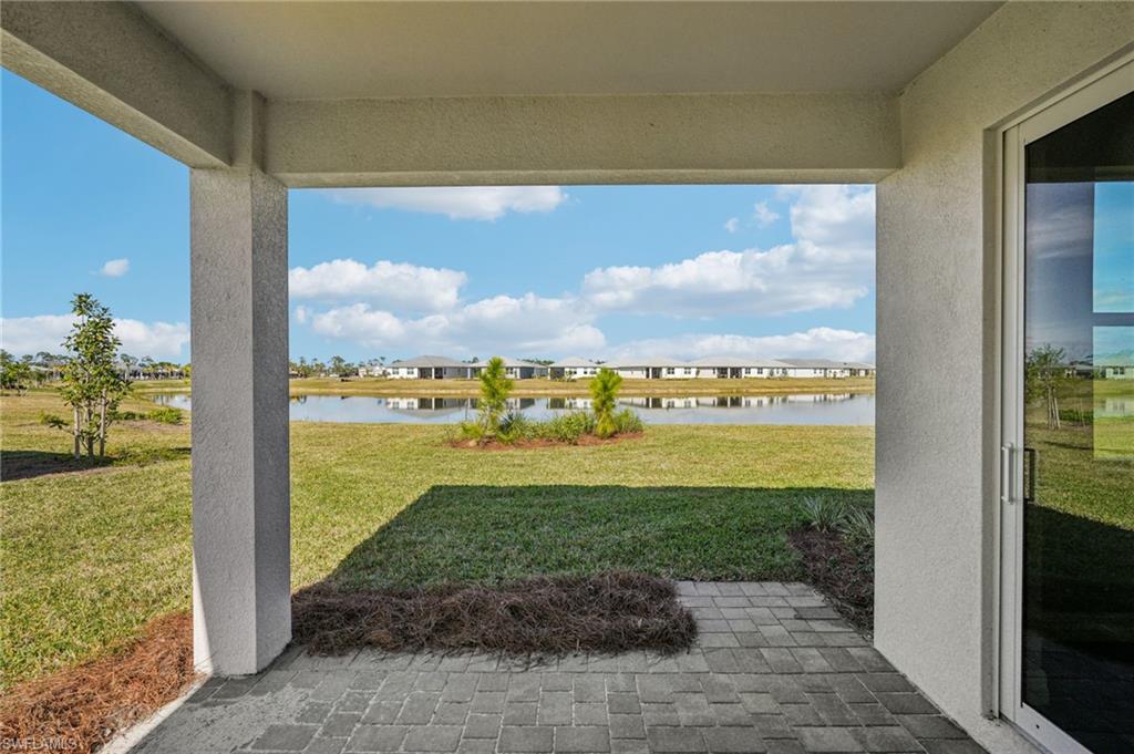 CRESCENT LAKES - Residential