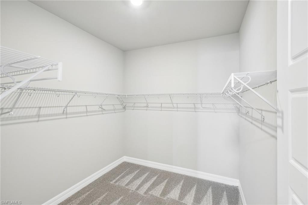 CRESCENT LAKES - Residential