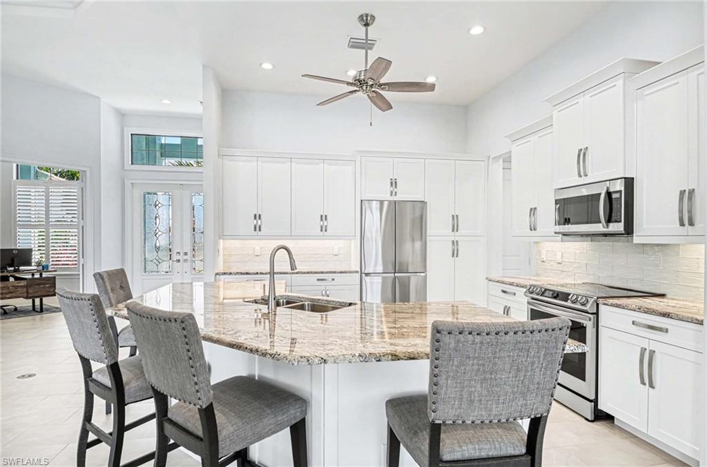 MARCO BEACH - Residential