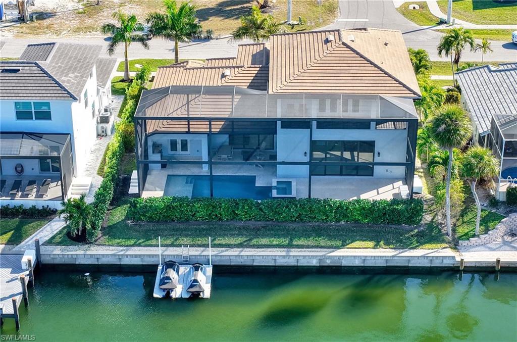 MARCO BEACH - Residential