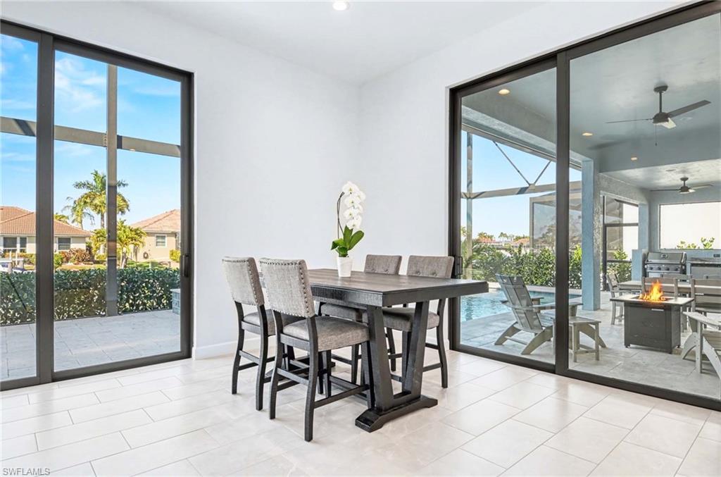 MARCO BEACH - Residential