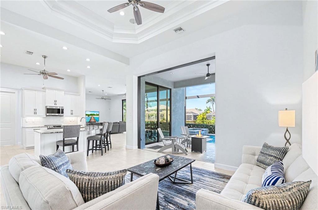 MARCO BEACH - Residential