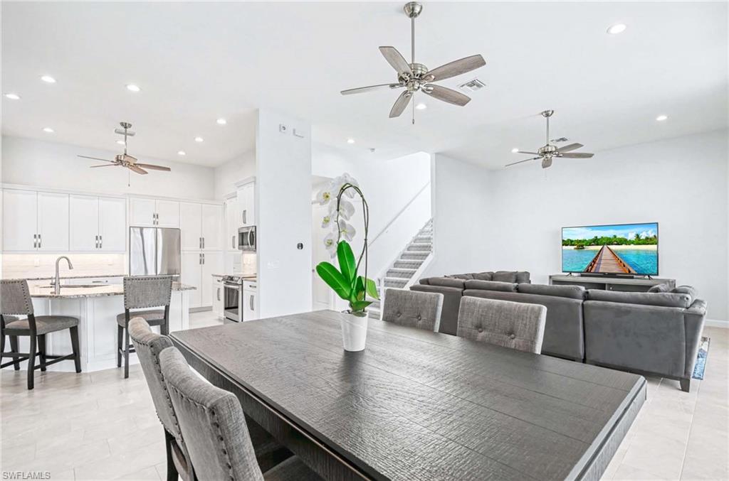 MARCO BEACH - Residential