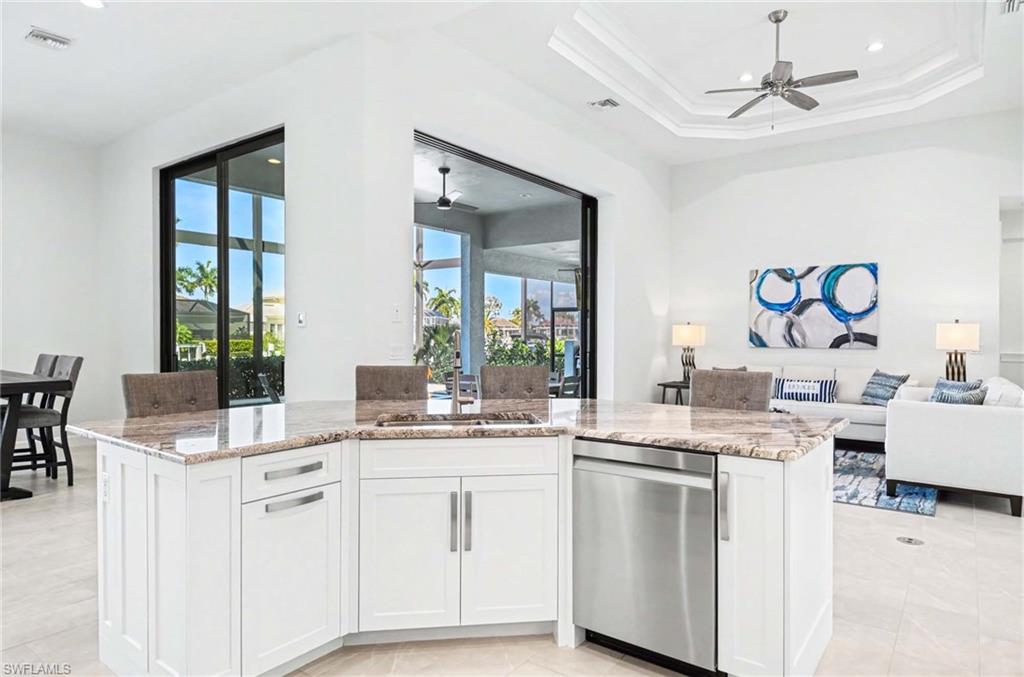 MARCO BEACH - Residential