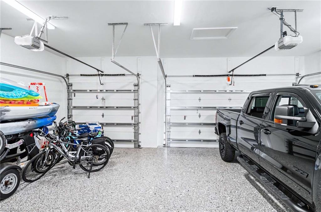 MARCO BEACH - Residential