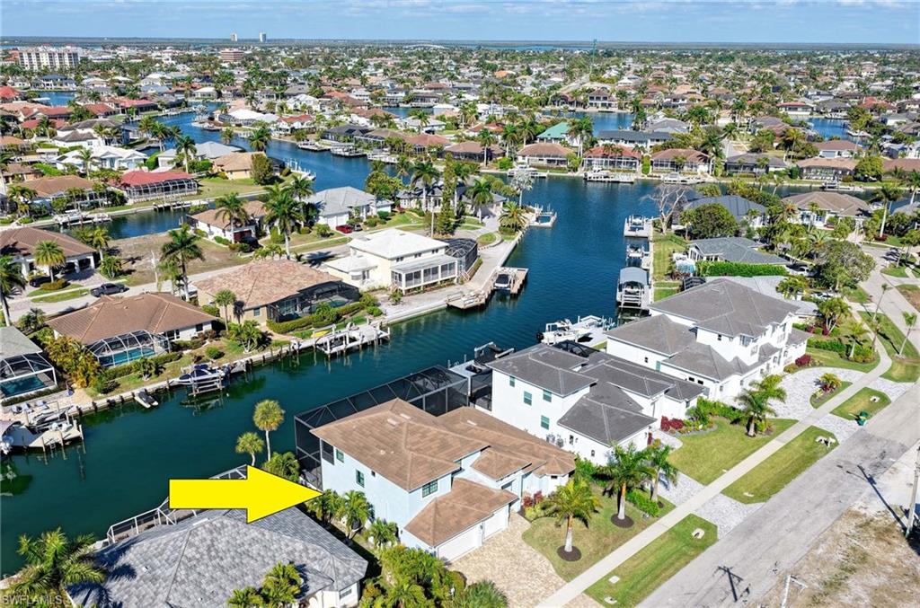 MARCO BEACH - Residential