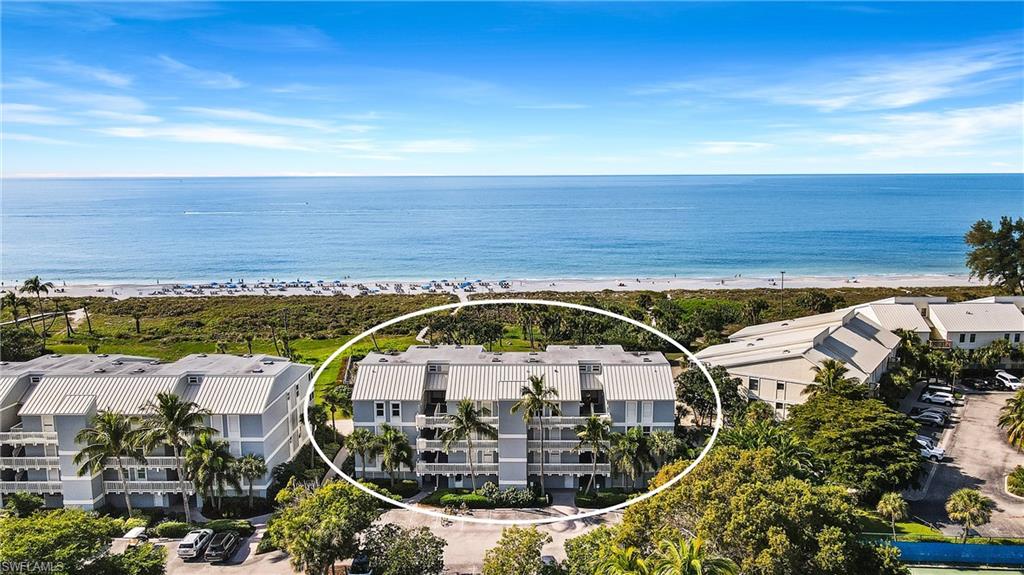 BEACH VILLAS CONDO - Residential