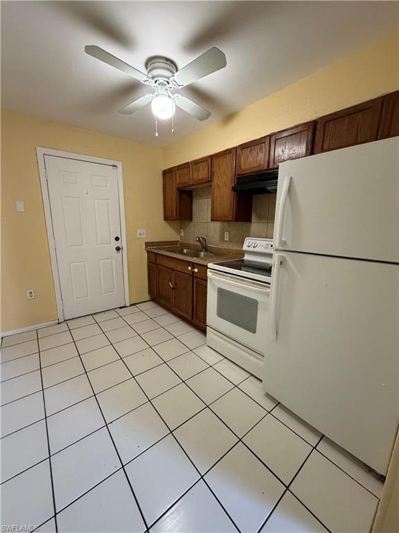 LACOLINA - Residential Lease