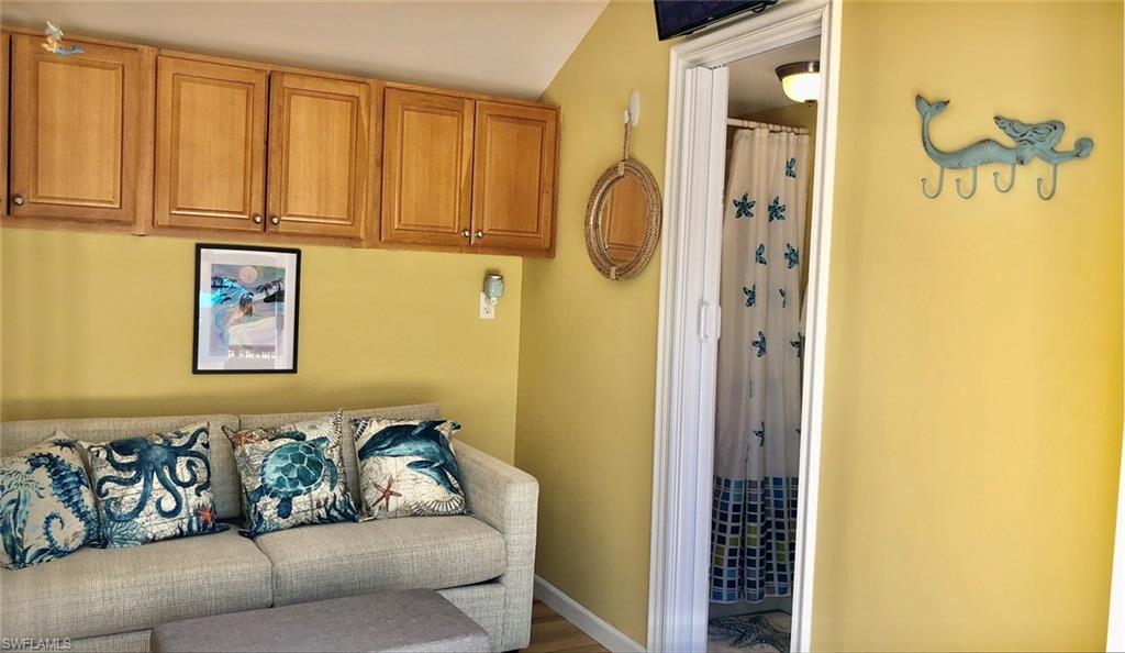 RIVERBEND MOTORCOACH RESORT - Land