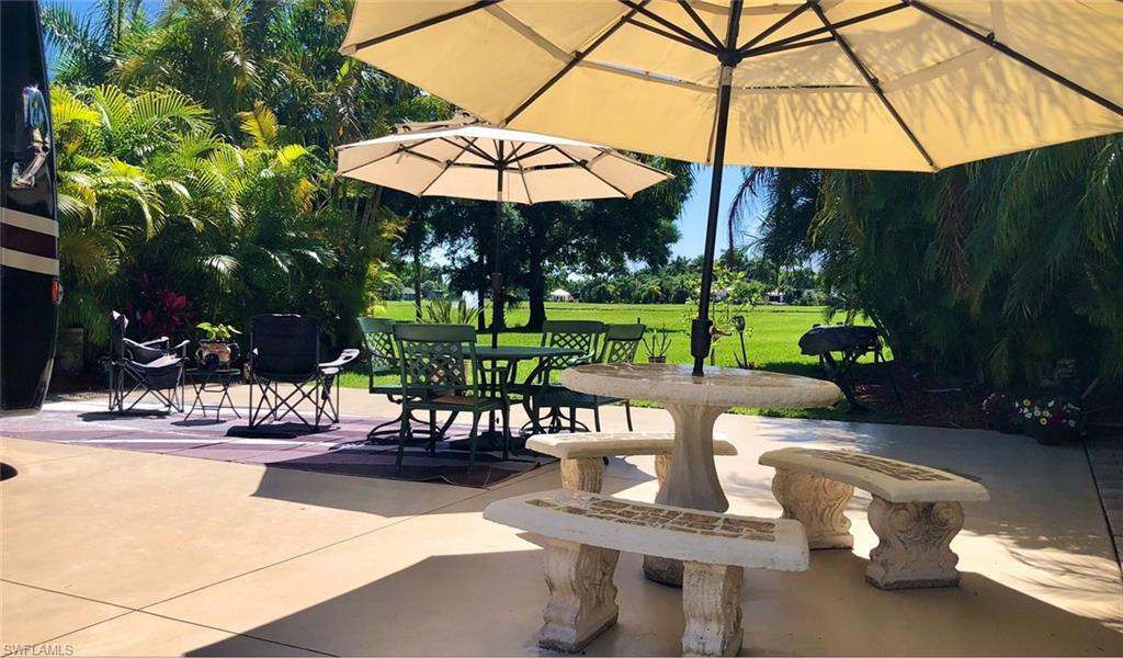 RIVERBEND MOTORCOACH RESORT - Land