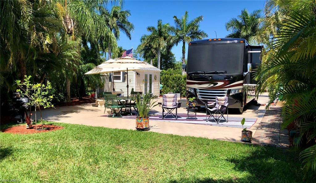 RIVERBEND MOTORCOACH RESORT - Land