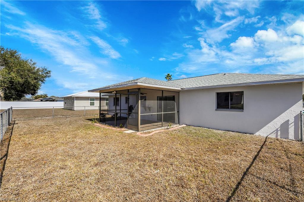 CAPE CORAL - Residential