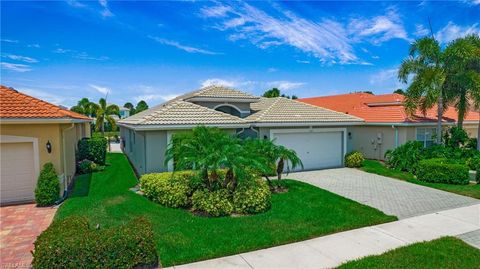 A home in NAPLES