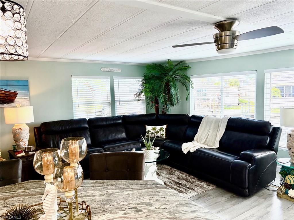 BAYSIDE ESTATES - Residential