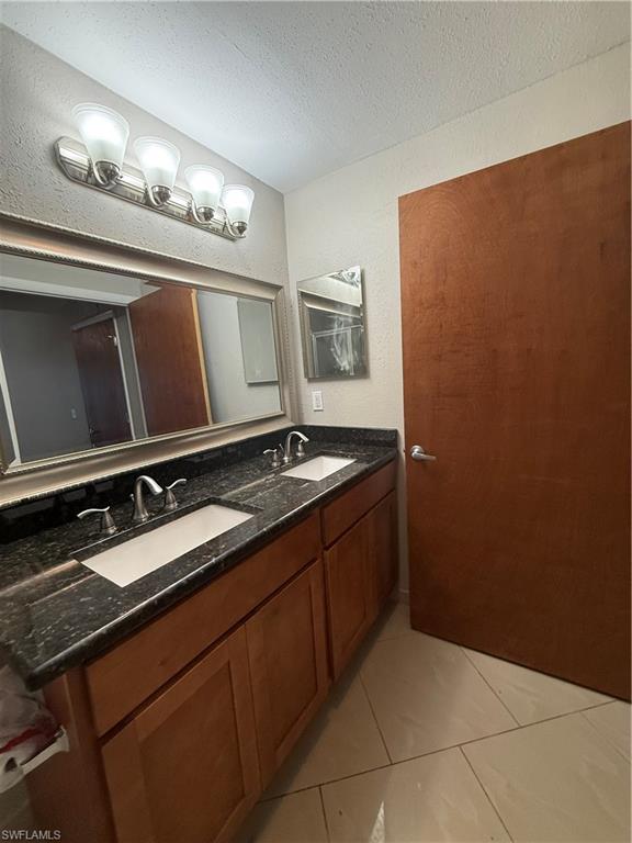 THE COVE AT SIX MILE - Residential Lease