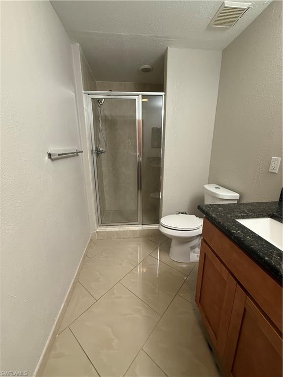 THE COVE AT SIX MILE - Residential Lease