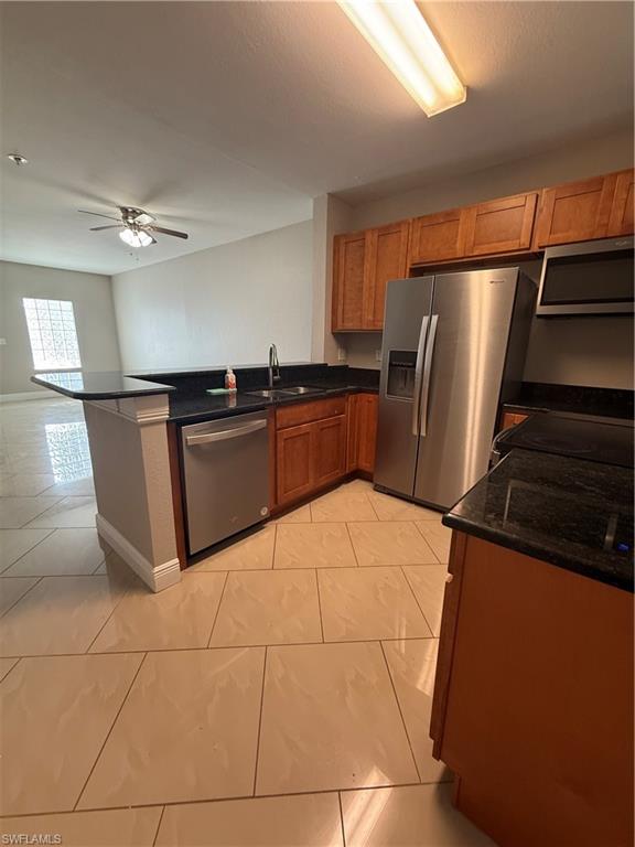 THE COVE AT SIX MILE - Residential Lease