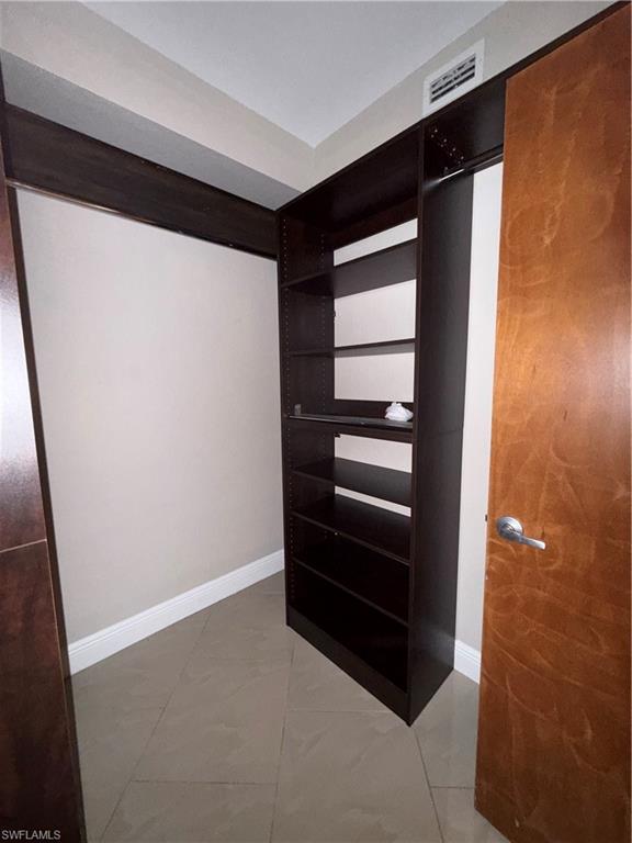 THE COVE AT SIX MILE - Residential Lease