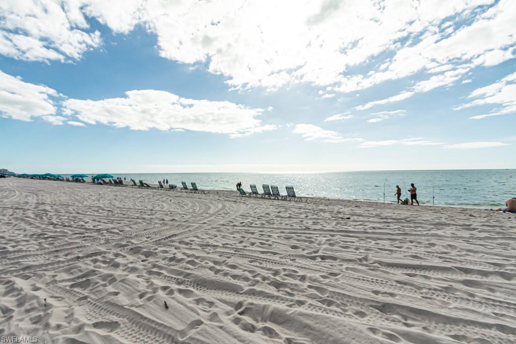 REMINGTON AT BAY COLONY - Residential