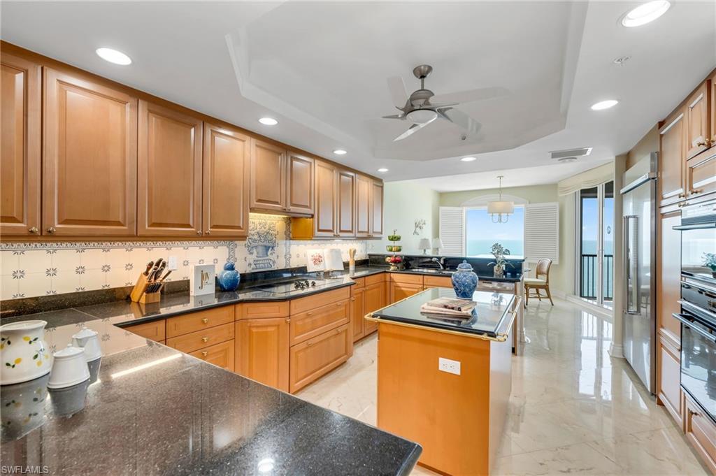 REMINGTON AT BAY COLONY - Residential