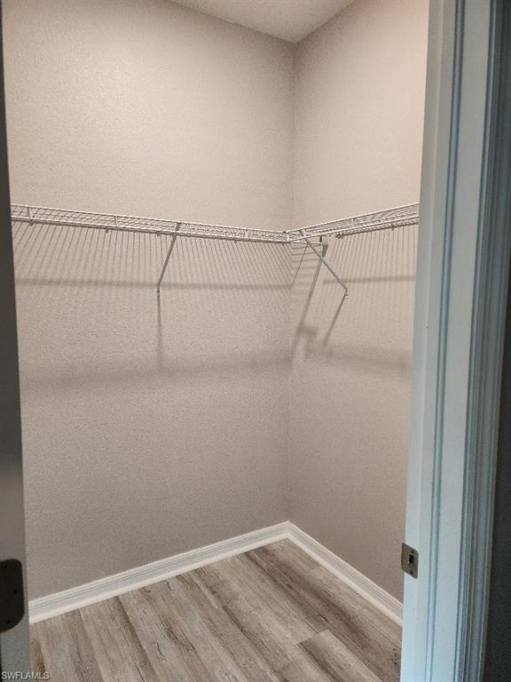 HAMPTON LAKES - Residential