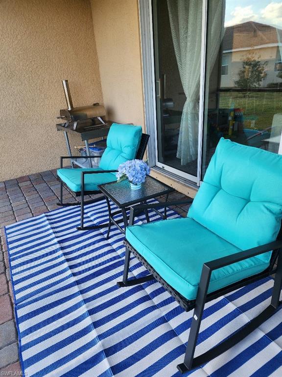 HAMPTON LAKES - Residential