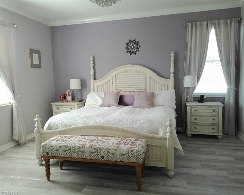 HAMPTON LAKES - Residential