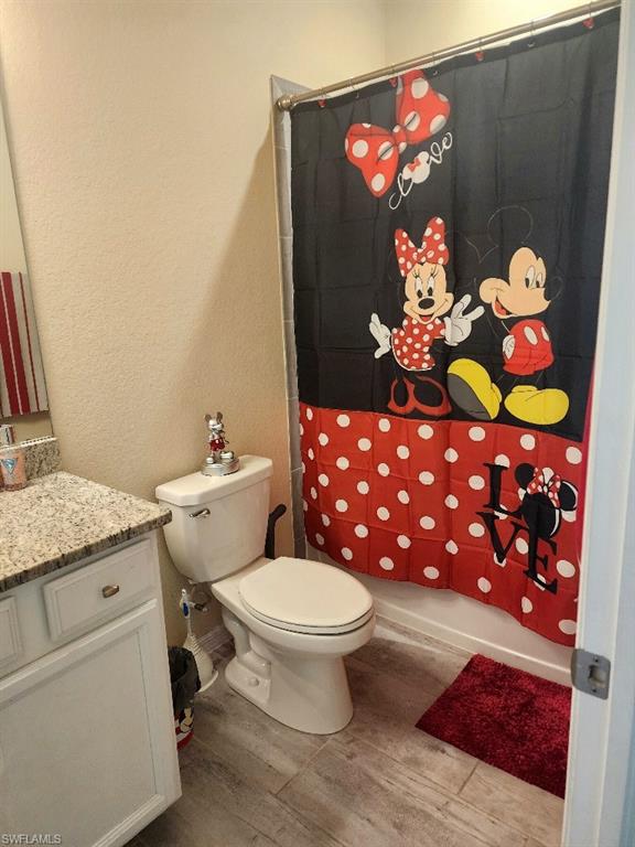 HAMPTON LAKES - Residential