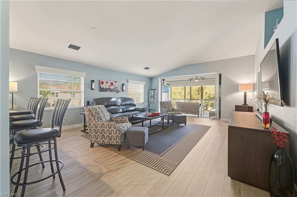 6185 Reserve CIR 1403