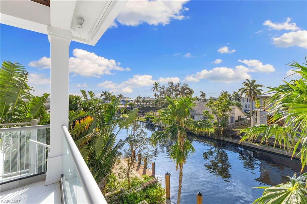 AQUALANE SHORES - Residential