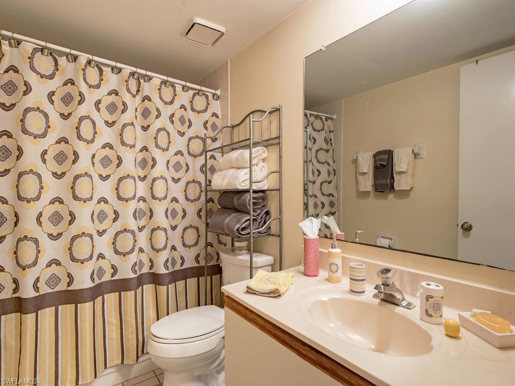 WOODMERE LAKE CLUB - Residential