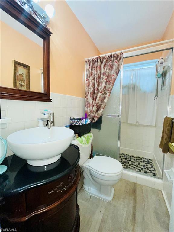 WILLOW LAKE - Residential