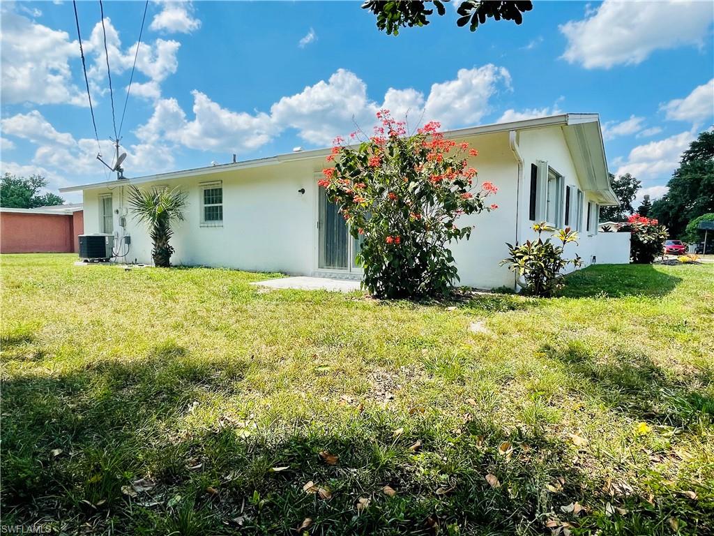 WILLOW LAKE - Residential